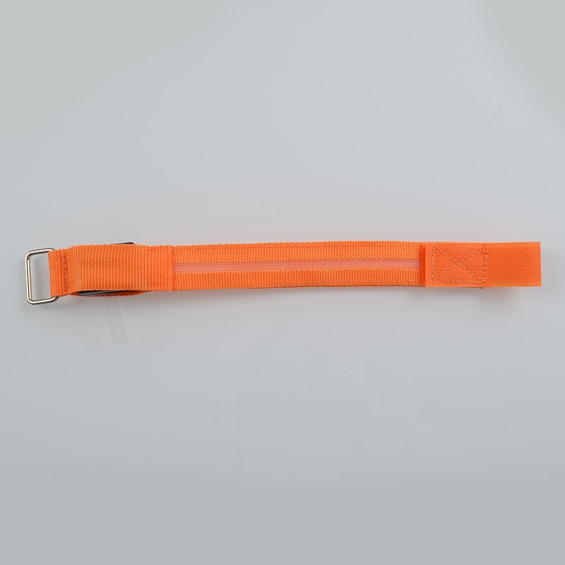 Glow Collar for Safer, Stress-Free Evening Walks 1